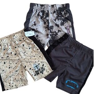 NWT LOT OF 3 BOYS SHORTS STAR WARS MARVEL BLACK PANTHER LIGHT YEAR SIZE SMALL